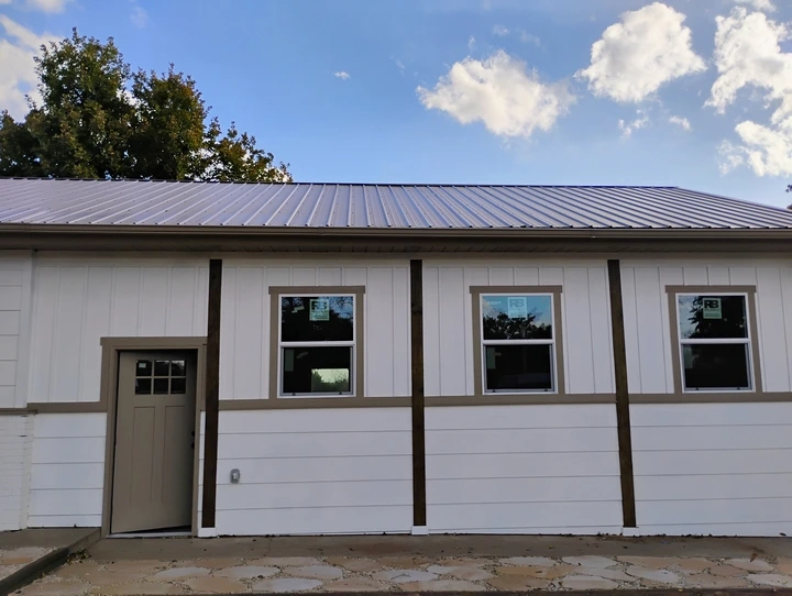 Exterior painters in Oklahoma City, staining