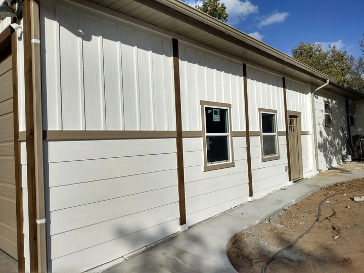 Exterior painters in Oklahoma City, staining